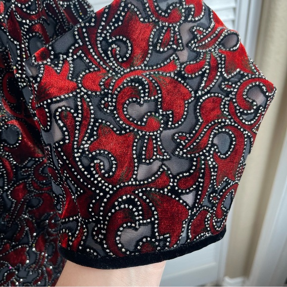 Draper’s & Damon’s Velvet Burnout Jacket PL | Red Black Glitter Oriental Top - Picture 7 of 13
